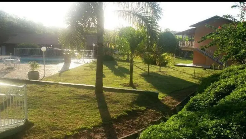 Piscina da unidade Piraí do Grupo Triunfo, clínica de saúde mental e dependência química