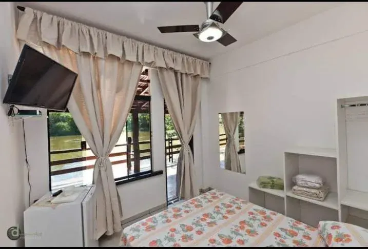 Quarto com ar-condicionado da unidade Levy Gasparian do Grupo Triunfo, clínica de saúde mental e dependência química